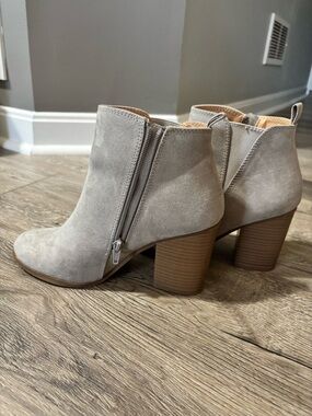 Express Gray Suede Stacked Heel Ankle Booties